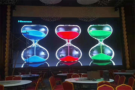 酒店安裝全彩led顯示屏會有什么好處呢？